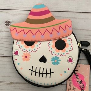 Betsey Johnson Bags - Betsey Johnson Wristlet Betsey Johnson Bags - Betsey Johnson Wristlet